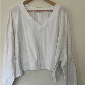 We The Free White V-Neck Cropped Long Sleeve Top